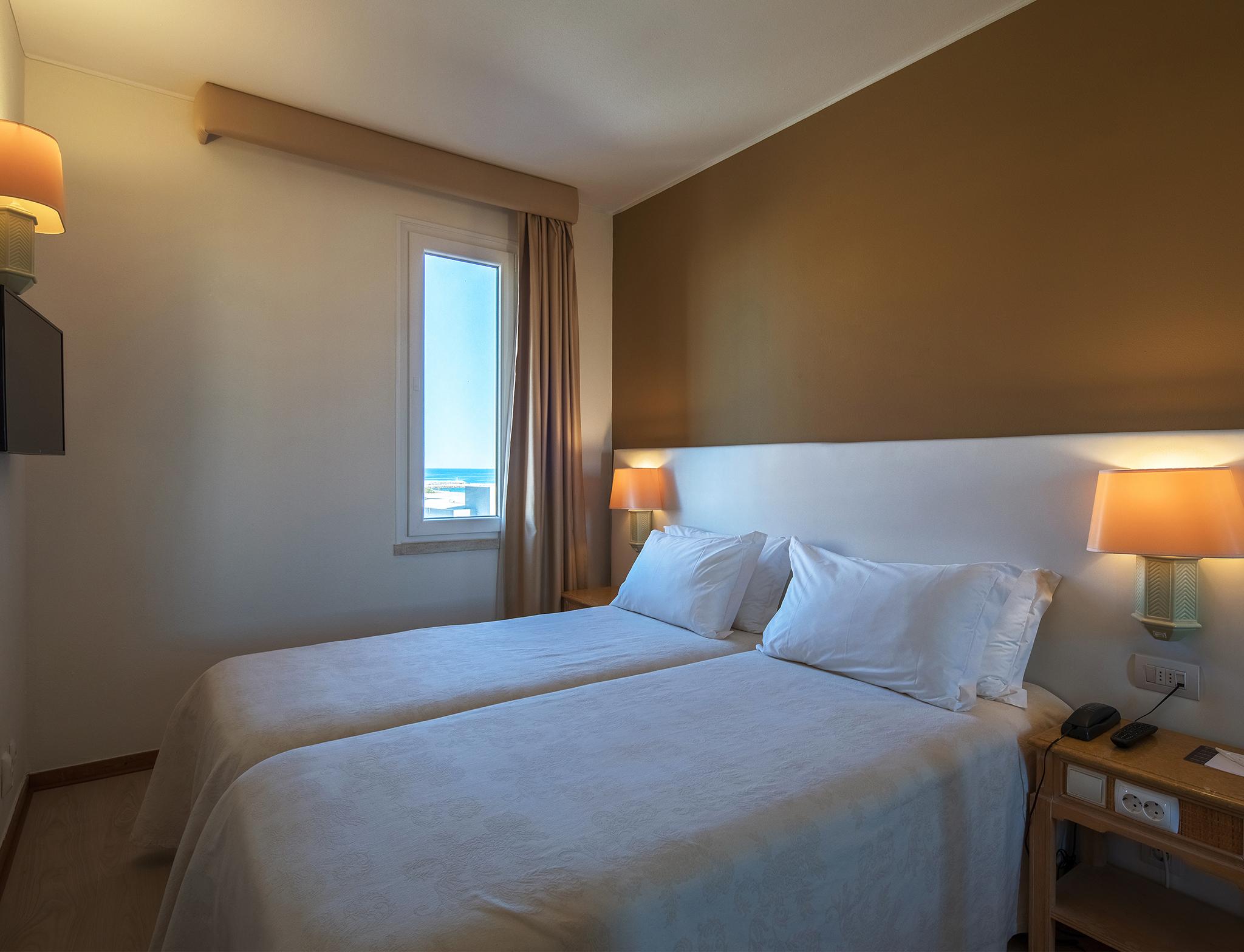 Dom Pedro Marina (Adults Only) Hotel Виламура Екстериор снимка