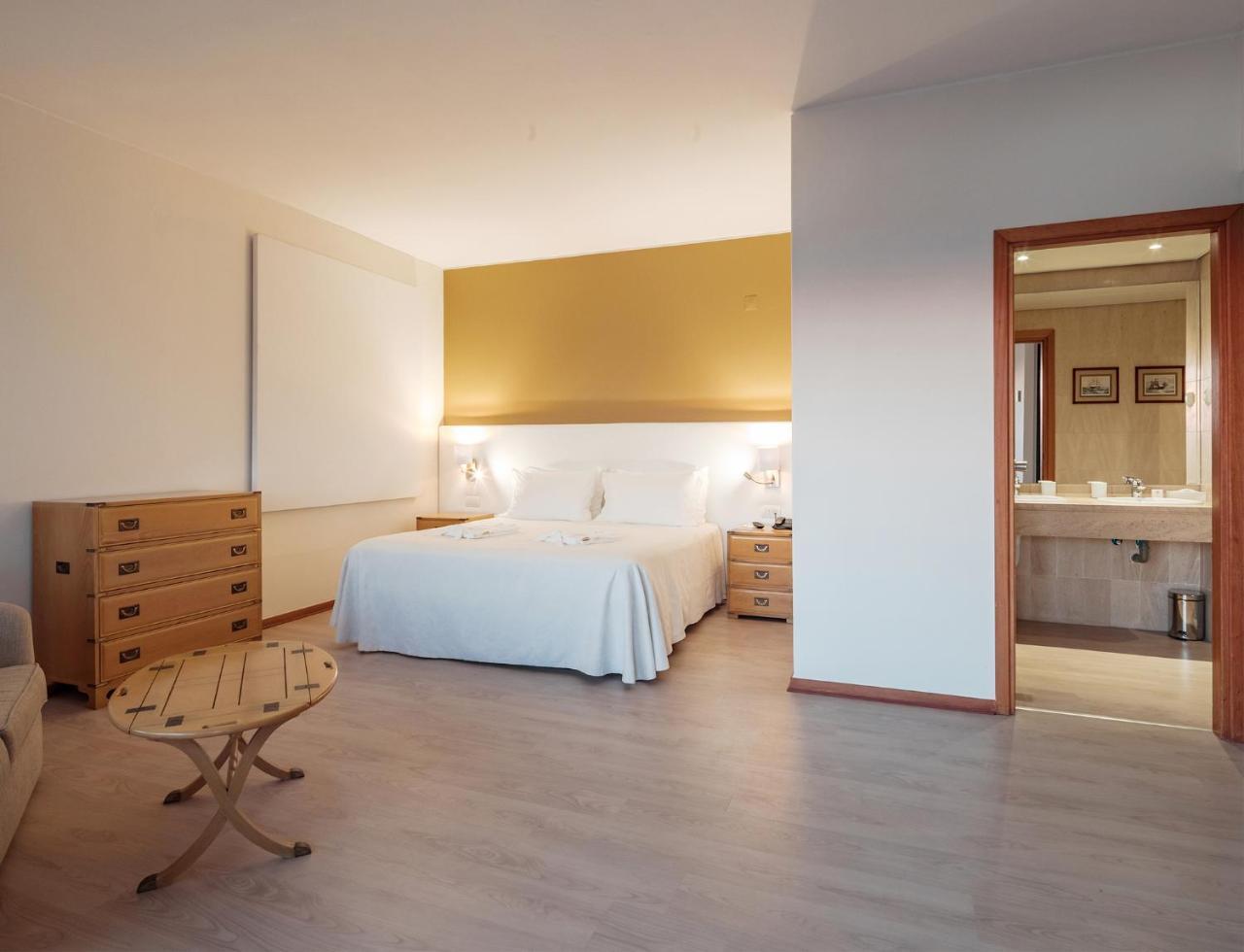 Dom Pedro Marina (Adults Only) Hotel Виламура Екстериор снимка